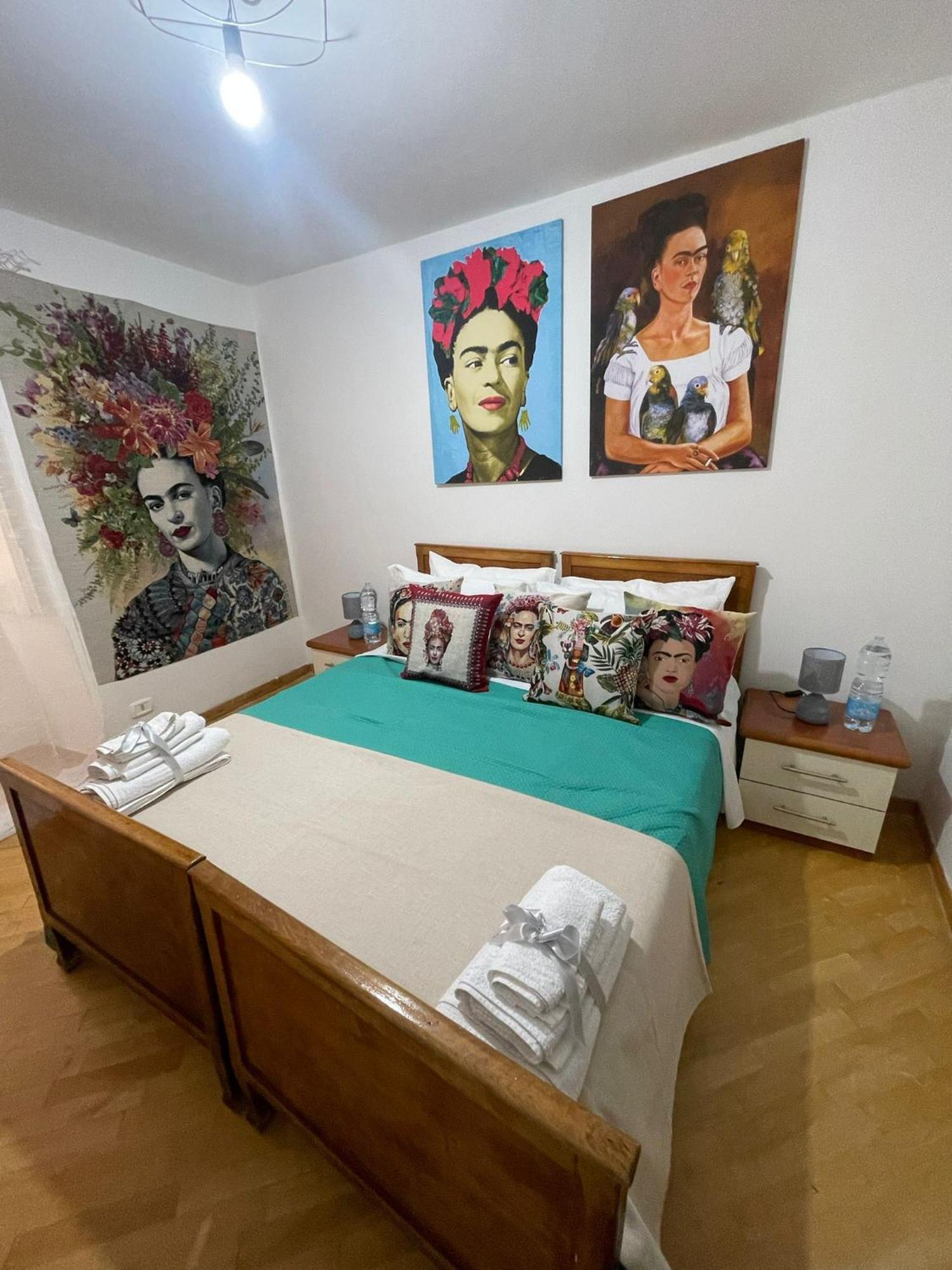 Plebiscito Charme Rooms Naples Exterior photo