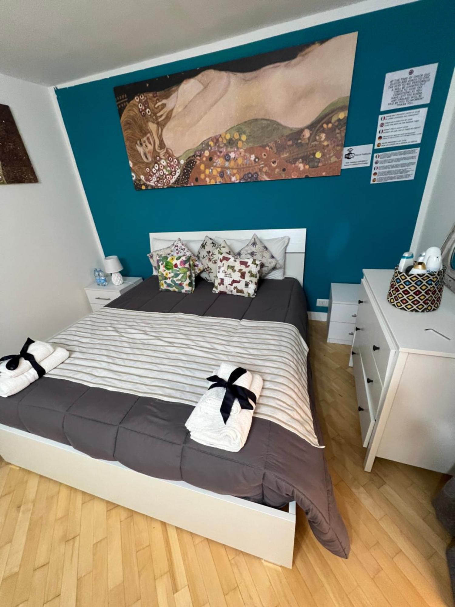 Plebiscito Charme Rooms Naples Exterior photo